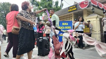 Demo Jilit II Peserta Aksi Bawa BH, Kapolrestabes Medan Diminta Tepati Janji dan Tangkap Mamak Maling